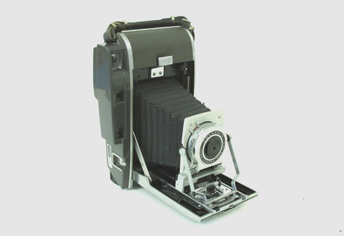 Polaroid 110a land camera - polaroid,