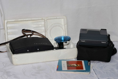 Polaroid land camera 100 - land, e